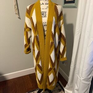 Gimmicks by BKE Mustard and Brown Geometric Duster Cardigan